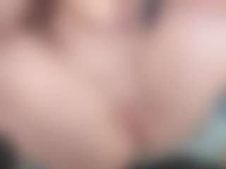kellycarolina's Live Sex Cam Show