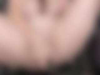 kellycarolina's Live Sex Cam Show
