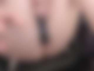 kellycarolina MILF webcam performer live streaming