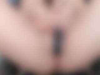 Live cam show with KellyCarolina - Lush Brown Hair on SmokeAndPoke