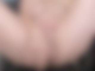 KellyCarolina's Live Sex Cam Show