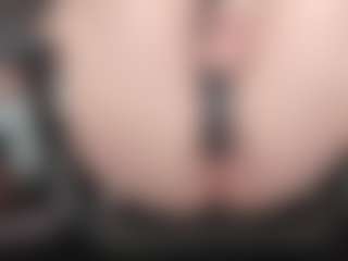 Live cam show with KellyCarolina - Brown Hair on Camsoda