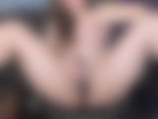KellyCarolina's Live Sex Cam Show