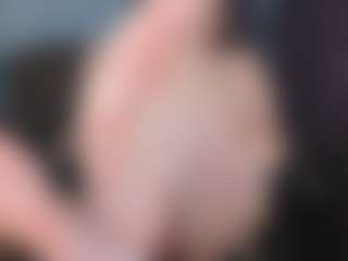 Live cam show with KellyCarolina - Oil on 1on1-livenow