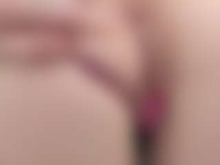 KellyCarolina's Live Sex Cam Show