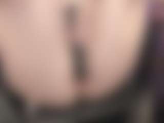 Live cam show with KellyCarolina - Asshole on Uber Horny