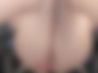 KellyCarolina's Live Sex Cam Show
