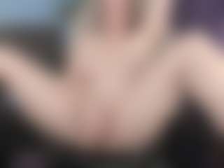 KellyCarolina's Live Sex Cam Show