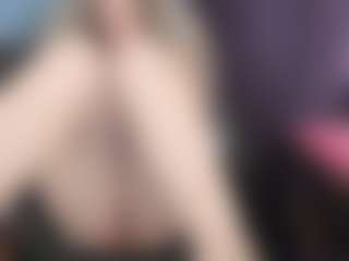 KellyCarolina's Live Sex Cam Show