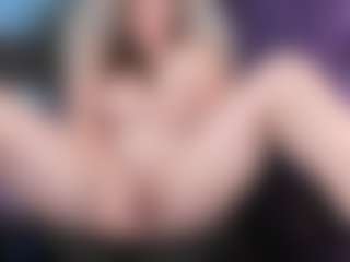KellyCarolina's Live Sex Cam Show