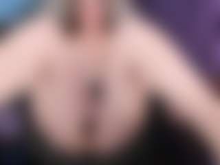 KellyCarolina's Live Sex Cam Show