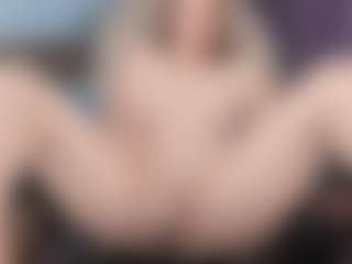 KellyCarolina's Live Sex Cam Show