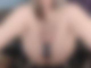 KellyCarolina's Live Sex Cam Show