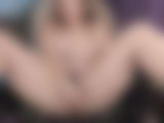 KellyCarolina's Live Sex Cam Show