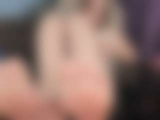 KellyCarolina's Live Sex Cam Show