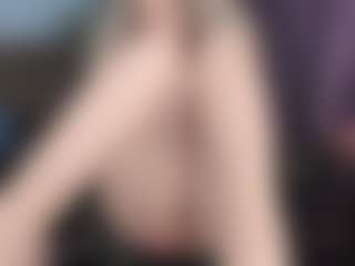 KellyCarolina's Live Sex Cam Show