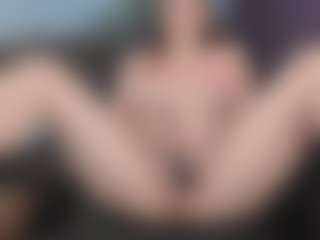 KellyCarolina's Live Sex Cam Show