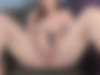 Live cam show with KellyCarolina - Bedroom Big Tits on Fling VIP Chat
