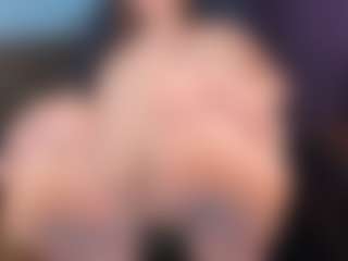 KellyCarolina's Live Sex Cam Show