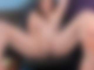 KellyCarolina's Live Sex Cam Show