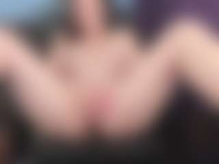 KellyCarolina's Live Sex Cam Show