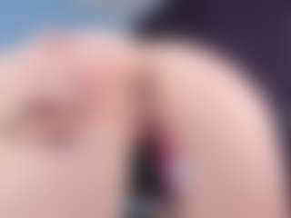 KellyCarolina's Live Sex Cam Show
