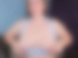 KellyCarolina's Live Sex Cam Show