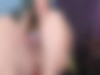 KellyCarolina's Live Sex Cam Show