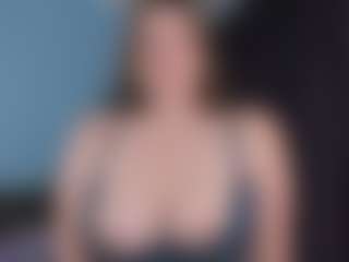 KellyCarolina's Live Sex Cam Show