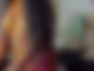 Live cam show with Naomi King - Blowjob on chickslive.net