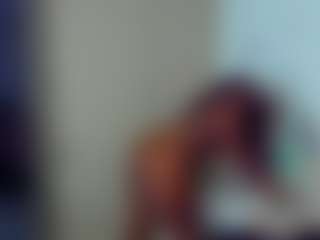 Live cam show with Naomi King - Smoking on Fling VIP Chat