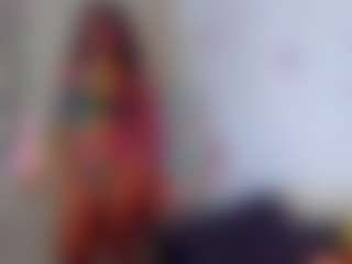 Live cam show with Naomi King - Black on liverealitysex.com