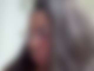 Live cam show with Naomi King - Squirt on studioflirtlive.com