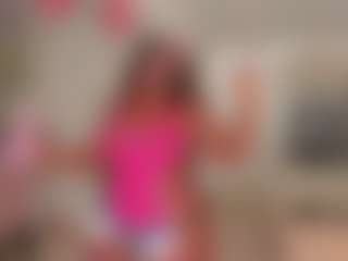 Live cam show with Naomi King - Fingers on liverealitysex.com