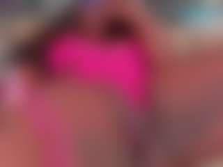 Live cam show with Naomi King - Fingers on Hubzter Live