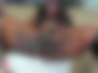 Live cam show with Naomi King - Black Squirt on dropp.cam