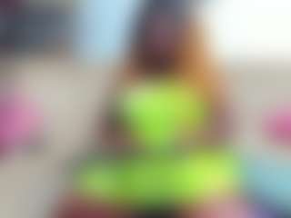 Live cam show with Naomi King - Ebony on Fling VIP Chat | colombia