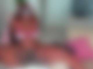 Live cam show with Naomi King - Smoking on Hubzter Live