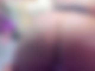 Live cam show with Naomi King - Bedroom Ebony on Camsoda