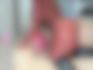 Live cam show with Naomi King - Fetish on TottyGirls