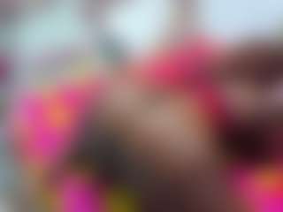 Live cam show with Naomi King - Squirt on TeamSkeetLive