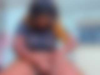 Live cam show with Naomi King - Black Amateur on testsause.com