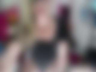 Live cam show with vickysexyx - Shaved Pussy on crypto-cams