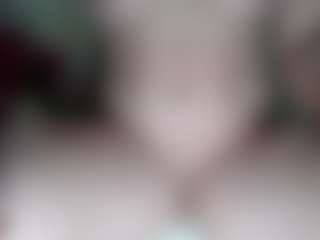 Live cam show with vickysexyx - Dildo Or Vibrator on liverealitysex.com