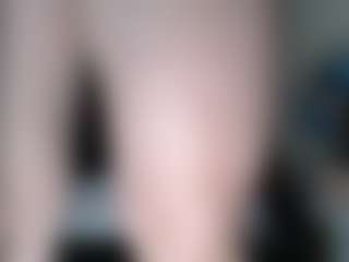 Live cam show with vickysexyx - Blue Eyes on Mixed Magazine Live