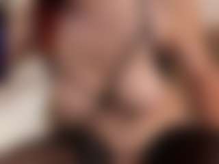 bushe1 MILF webcam performer live streaming