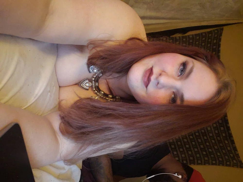 fawndeeslips's Live Sex Cam Show