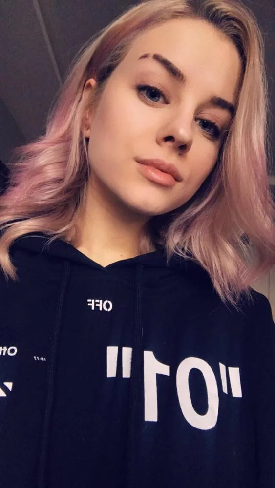 harleysweet's Live Sex Cam Show