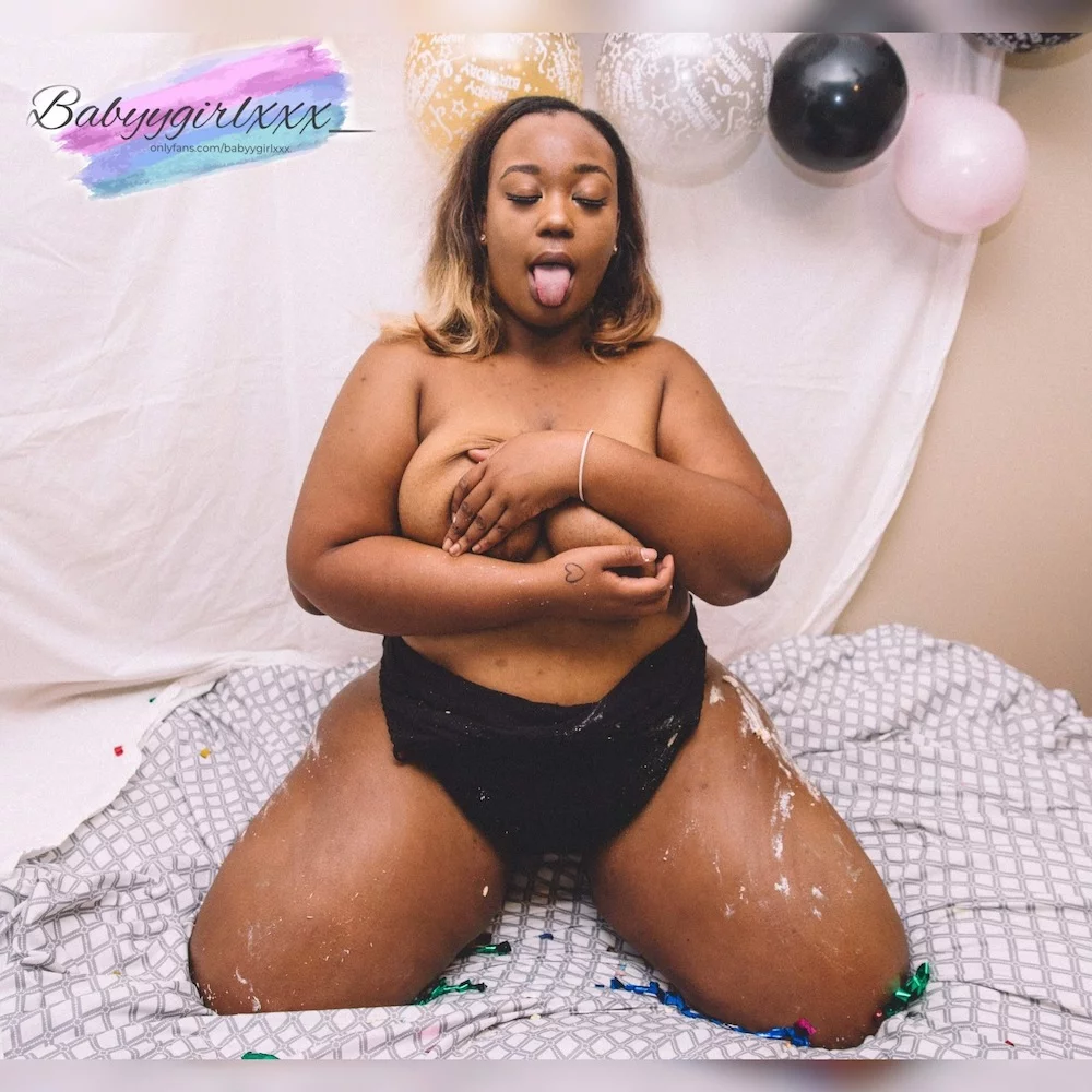 Babyygirl Kitty's Live Sex Cam Show