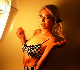 MoxyFae's Live Sex Cam Show
